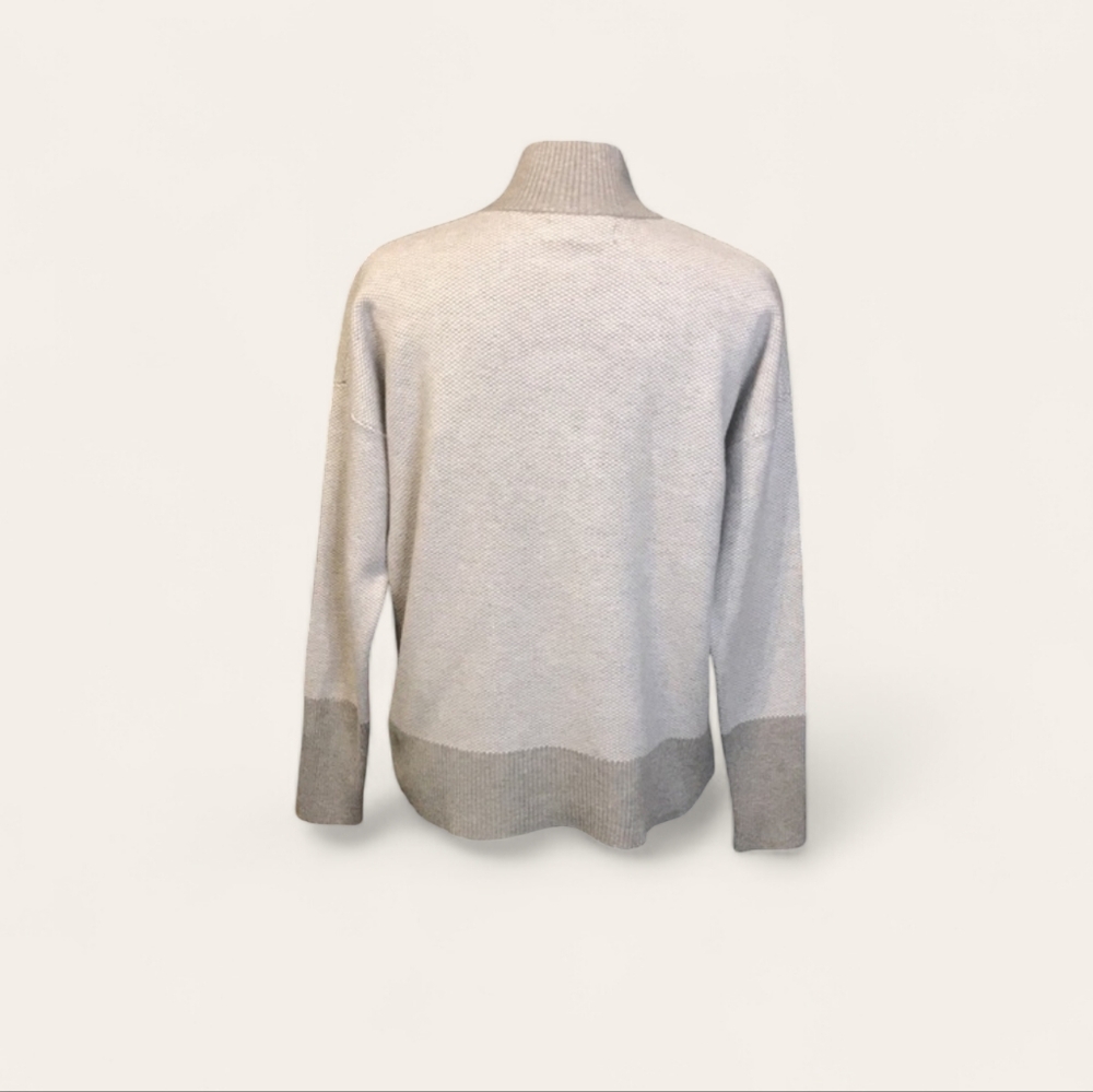 Rachel Zoe Two-Tone Light Gray & Heather Gray Turtleneck Sweater - Picture 4 of 7